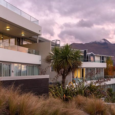 Bowen18 Lake Views Gas Fire Bbq Queenstown Bagian luar foto