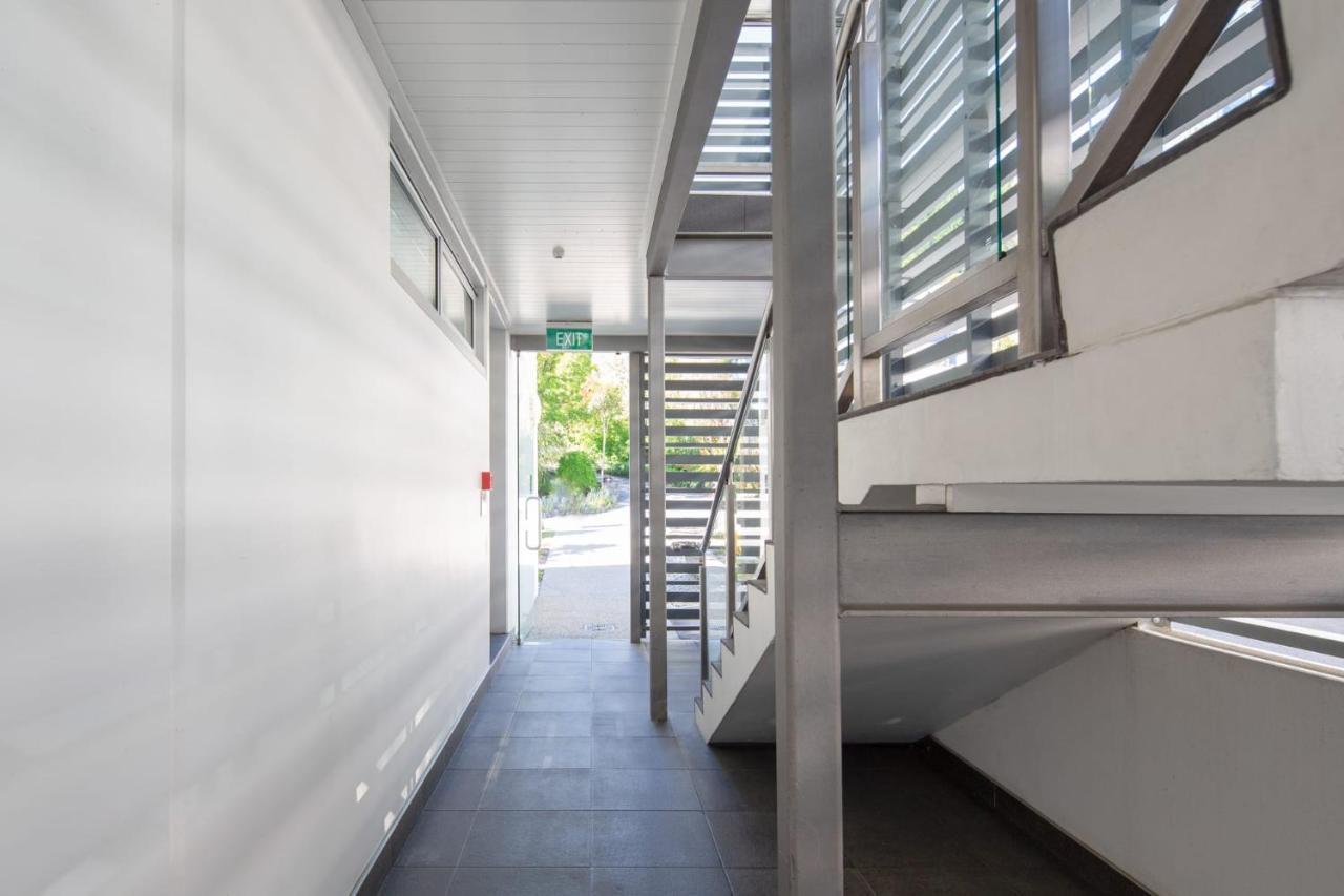 Bowen18 Lake Views Gas Fire Bbq Queenstown Bagian luar foto