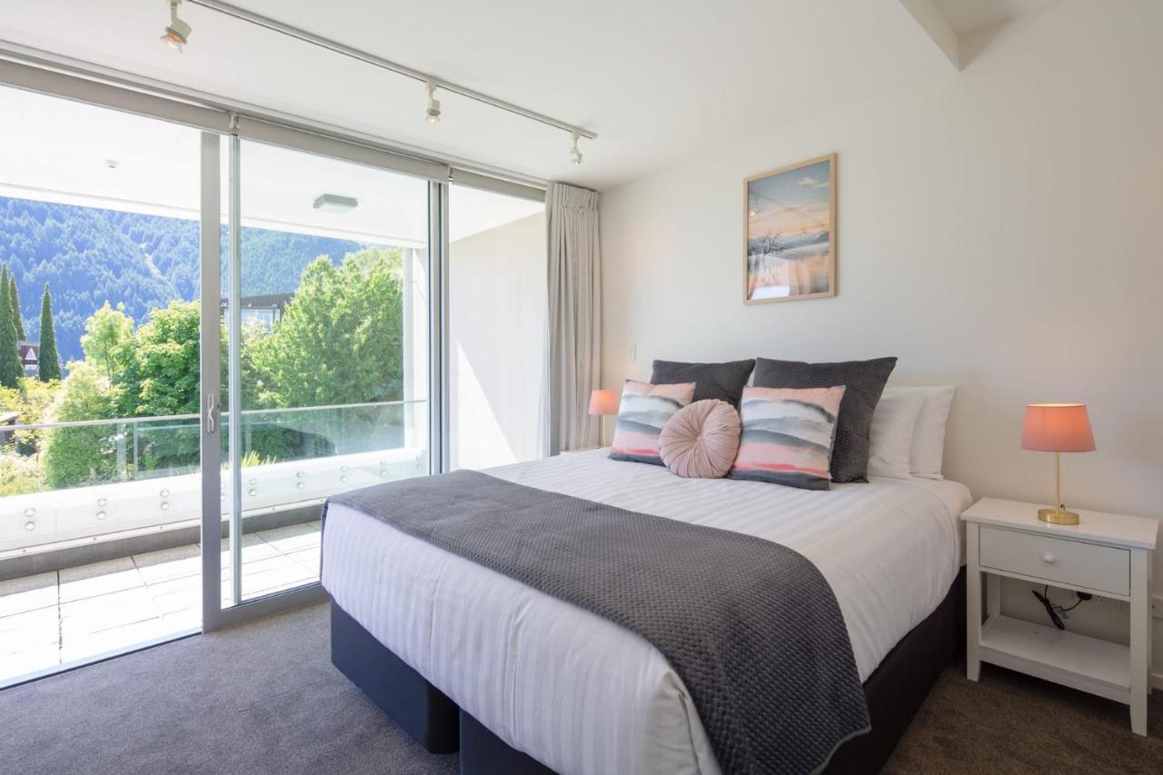 Bowen18 Lake Views Gas Fire Bbq Queenstown Bagian luar foto