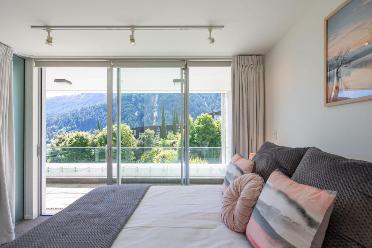 Bowen18 Lake Views Gas Fire Bbq Queenstown Bagian luar foto